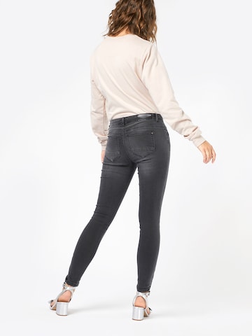 ONLY Skinny Jeans 'KENDELL' in Zwart