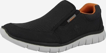 Rieker Trampki slip on w kolorze czarny: przód