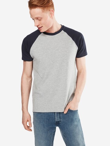 T-Shirt Urban Classics en gris : devant