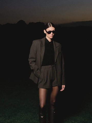 Shorts And Blazer Pleated Look