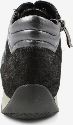 ARA Lace-Up Shoes in Black