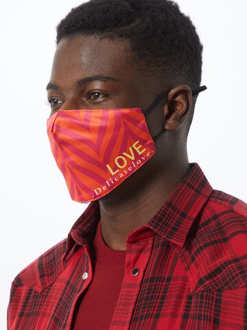 Foulard 'LOVE' di DELICATELOVE in arancione