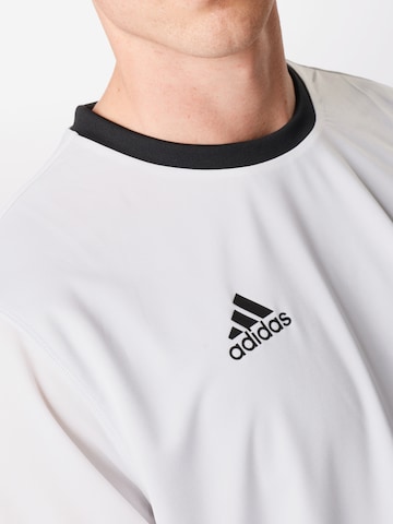 T-Shirt fonctionnel ADIDAS SPORTSWEAR en blanc