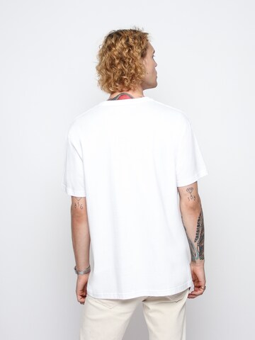 On Vacation Club Shirt 'Do Nothing Club' in White