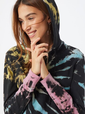 Bluză de molton de la Urban Classics pe negru