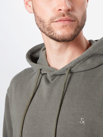 JACK & JONES Sweatshirt in Groen