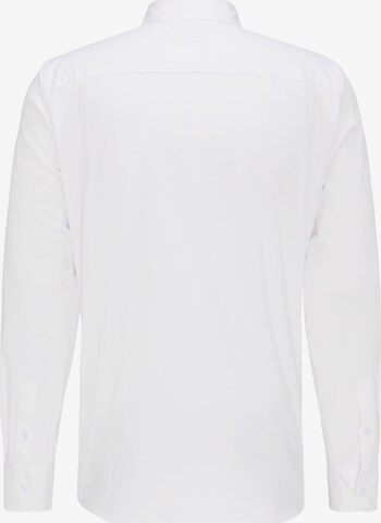 Fit confort Chemise 'Casper' MUSTANG en blanc