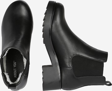 ABOUT YOU Chelsea Boots 'Saphira' in Black