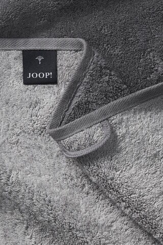JOOP! Handdoek 'Doubleface' in Grijs