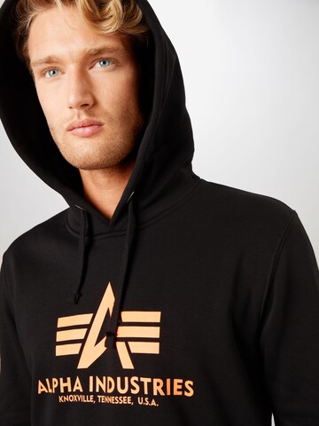 ALPHA INDUSTRIES Sweatshirt i svart