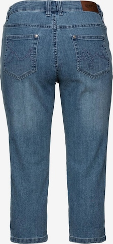 SHEEGO Slimfit Jeans in Blau