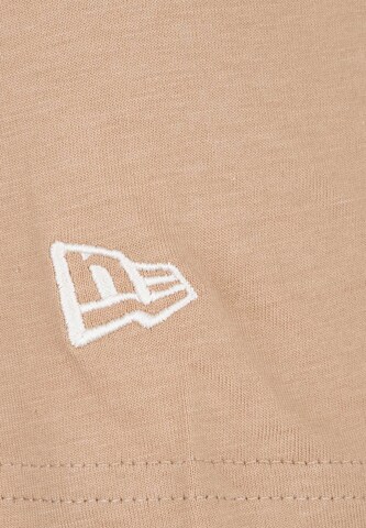 NEW ERA T-Shirt 'Heritage Script' in Beige