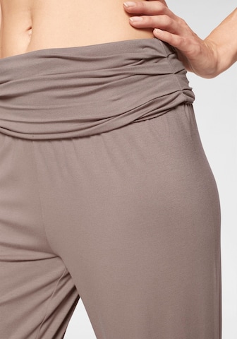 BUFFALO Tapered Trousers in Grey