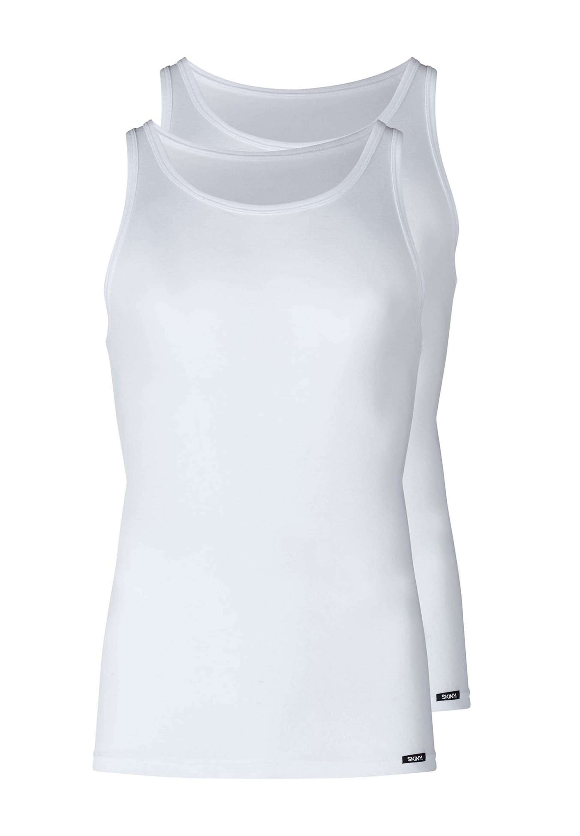 Skiny Undershirt in White: front