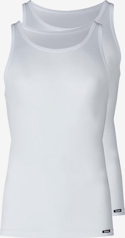 Skiny Undershirt in White: front