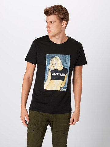Mister Tee T-shirt 'Hustler Girl' i svart: framsida