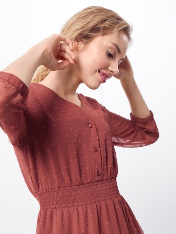 ABOUT YOU Dress in Red