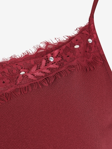 Haut 'Milla' ABOUT YOU Curvy en rouge