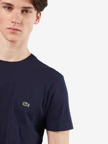 Coupe regular T-Shirt Lacoste Sport en bleu