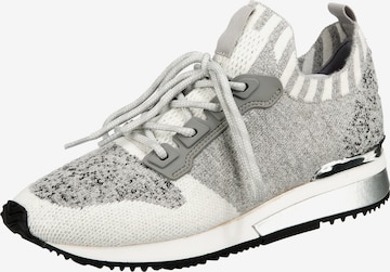 LA STRADA Sneakers in Grey: front