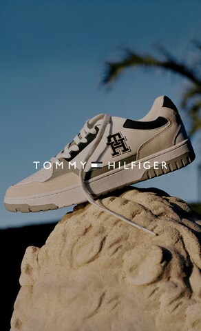 Category Teaser_BAS_2023_CW23_TOMMY HILFIGER_SS23_Brand Material Campaign_A_M_sneaker individual