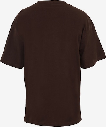 T-Shirt Urban Classics en marron