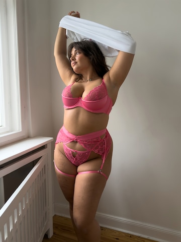 Pink Lace Look by Lascana