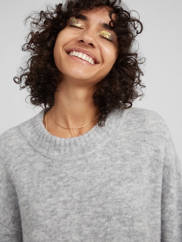 EDITED Strickpullover 'Luca' in Grau