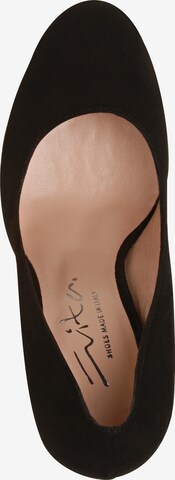 EVITA Pumps in Black