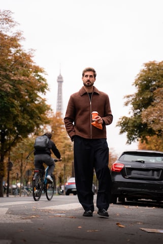 Brown Jacket With Jeans Look