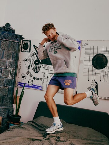 Grey Hoodie Look