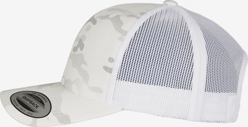 Casquette Flexfit en blanc