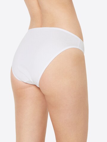 Slip 'Essentials Women Rio' de la Skiny pe alb: spate