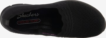 SKECHERS Classic Flats 'Seager' in Black