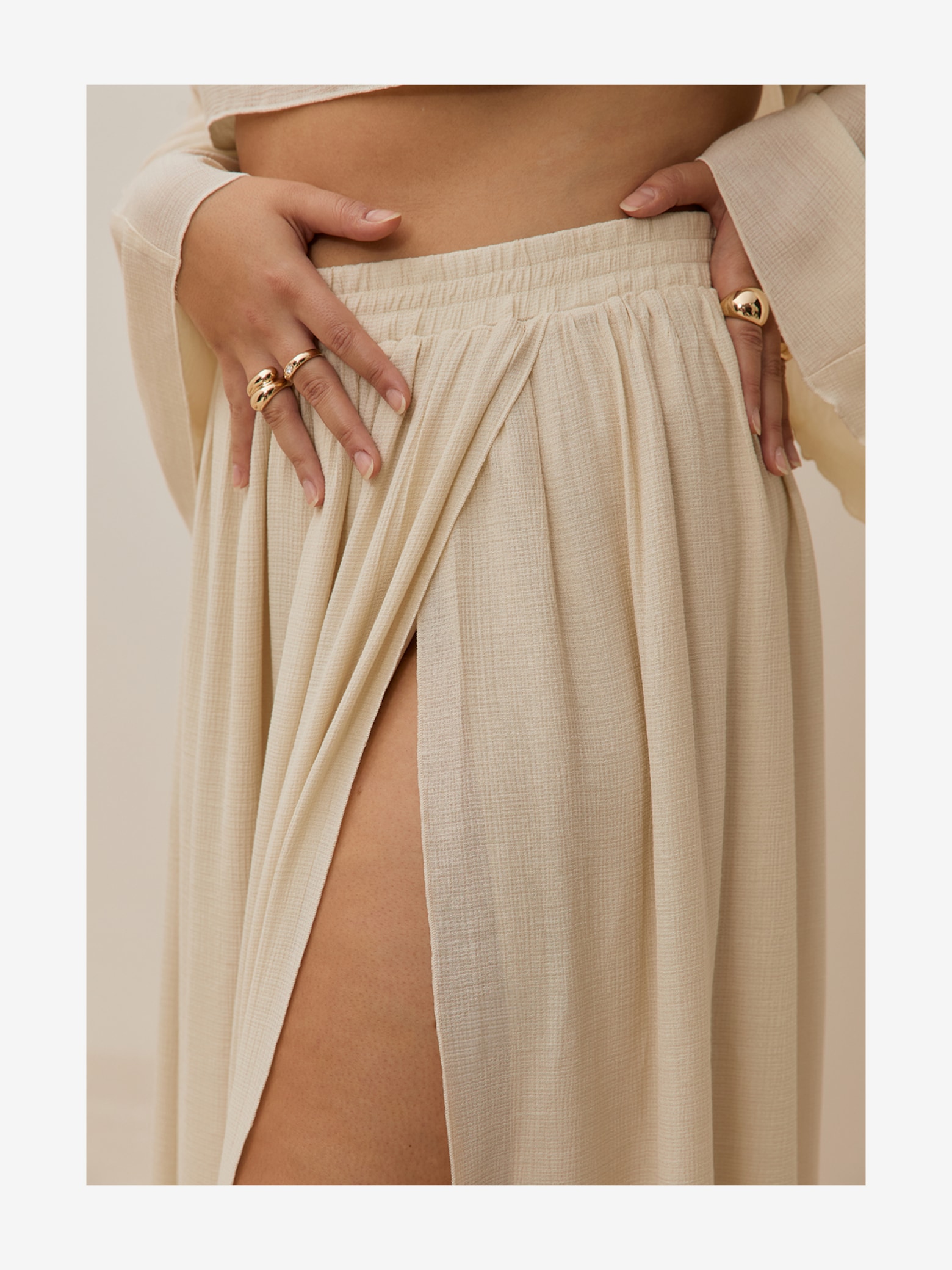 Alexa - Beige Skirt Set Look