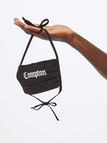 Mister Tee Stoffmaske 'Compton' in Schwarz