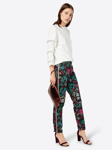 Regular Pantalon COMMA en noir