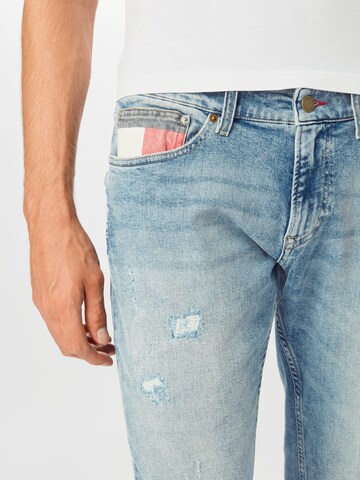 Tommy Jeans Liibuv Teksapüksid 'Scanton', värv sinine