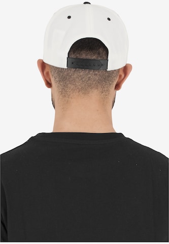 Flexfit Cap in White