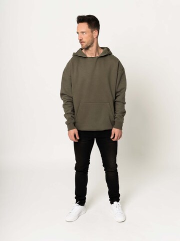 DAN FOX APPAREL Sweatshirt 'Daniel' in Grün: predná strana