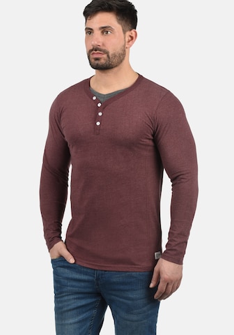 Maglietta 'Doriano' di !Solid in rosso: frontale