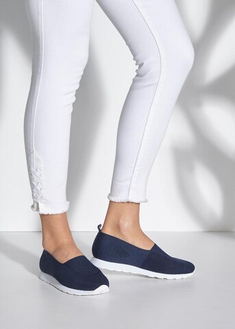 LASCANA Slip-On Sneaker in Blau: predná strana