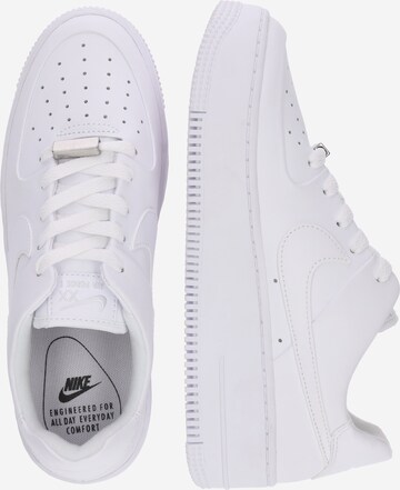 Nike Sportswear Låg sneaker 'Air Force 1 Sage' i vit