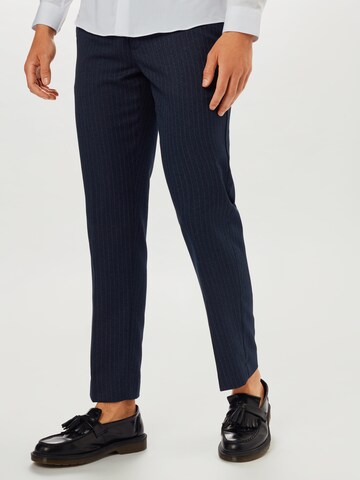 BURTON MENSWEAR LONDON Slim fit Pleated Pants in Blue: front