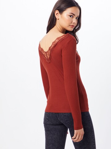 ABOUT YOU Shirt 'Maithe' in Rood: terug