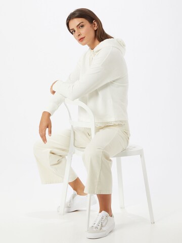 ABOUT YOU Sweatshirt 'Charleen' in White