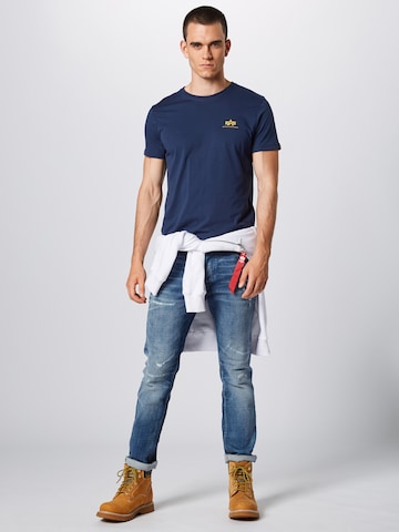 ALPHA INDUSTRIES - Ajuste regular Camiseta en azul