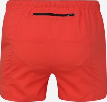 Regular Pantalon de sport THE NORTH FACE en rouge