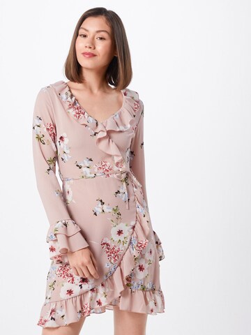 Boohoo - Vestido em rosa: frente