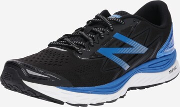 Chaussure de course 'Msolvrbi1' new balance en noir : devant